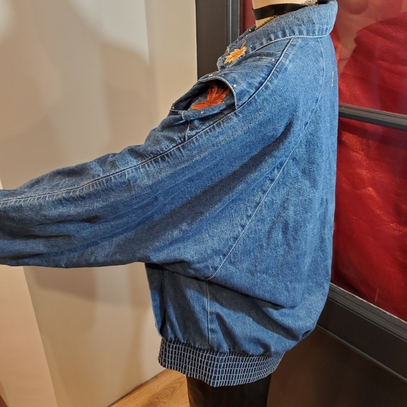 Vintage 80s Fall Jean Jacket w Leaf Embroidery & Rhinestones - Picture 4 of 13